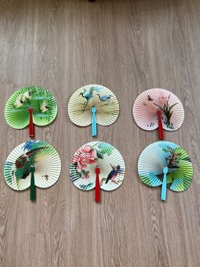 Lot of 6 folding paper fans